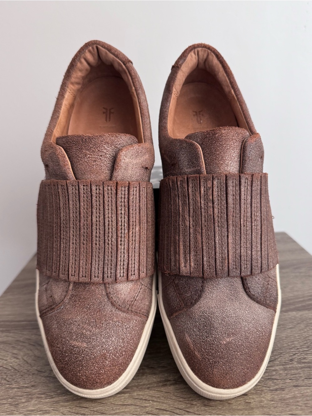 Frye Ivy Gore Women’s Earthy Brown/ Patina Leather Slip-On Sneakers Size 9